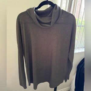 Green A New Day Long sleeve Size XL